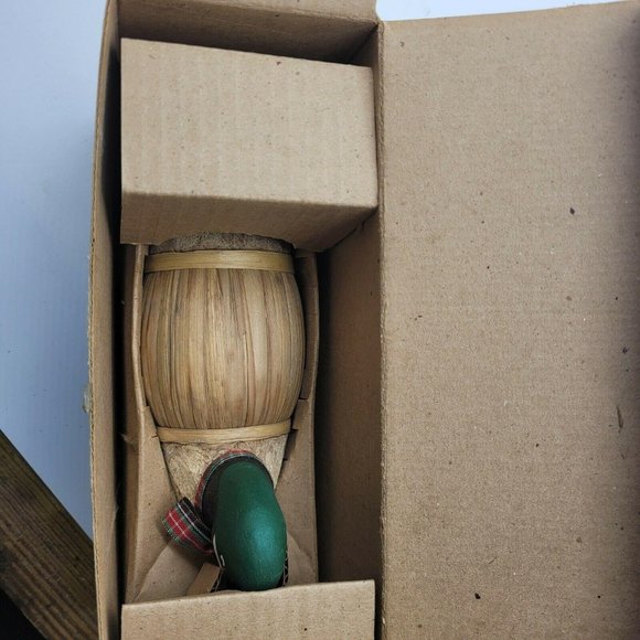 Set of 2 NIB Handcrafted Seagrass Bird Duck - Russ - Picture 7 of 8